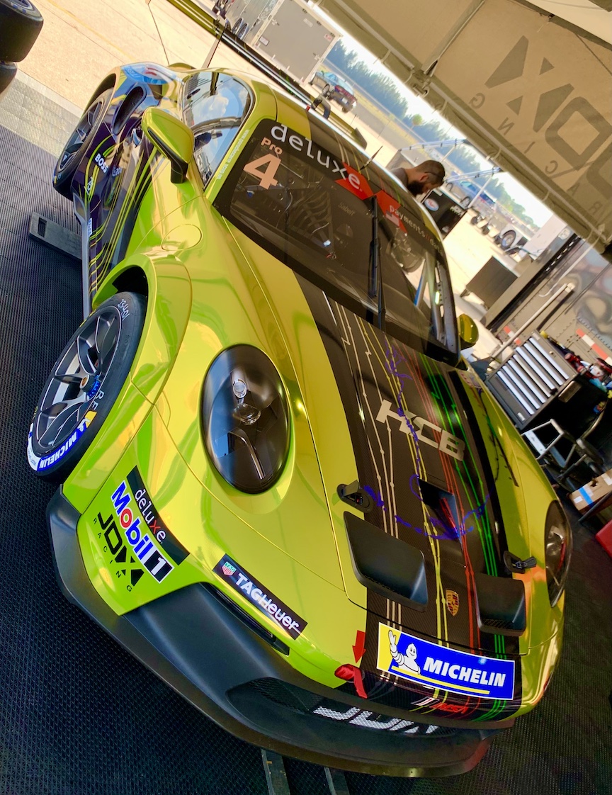 11_PorscheInPaddock