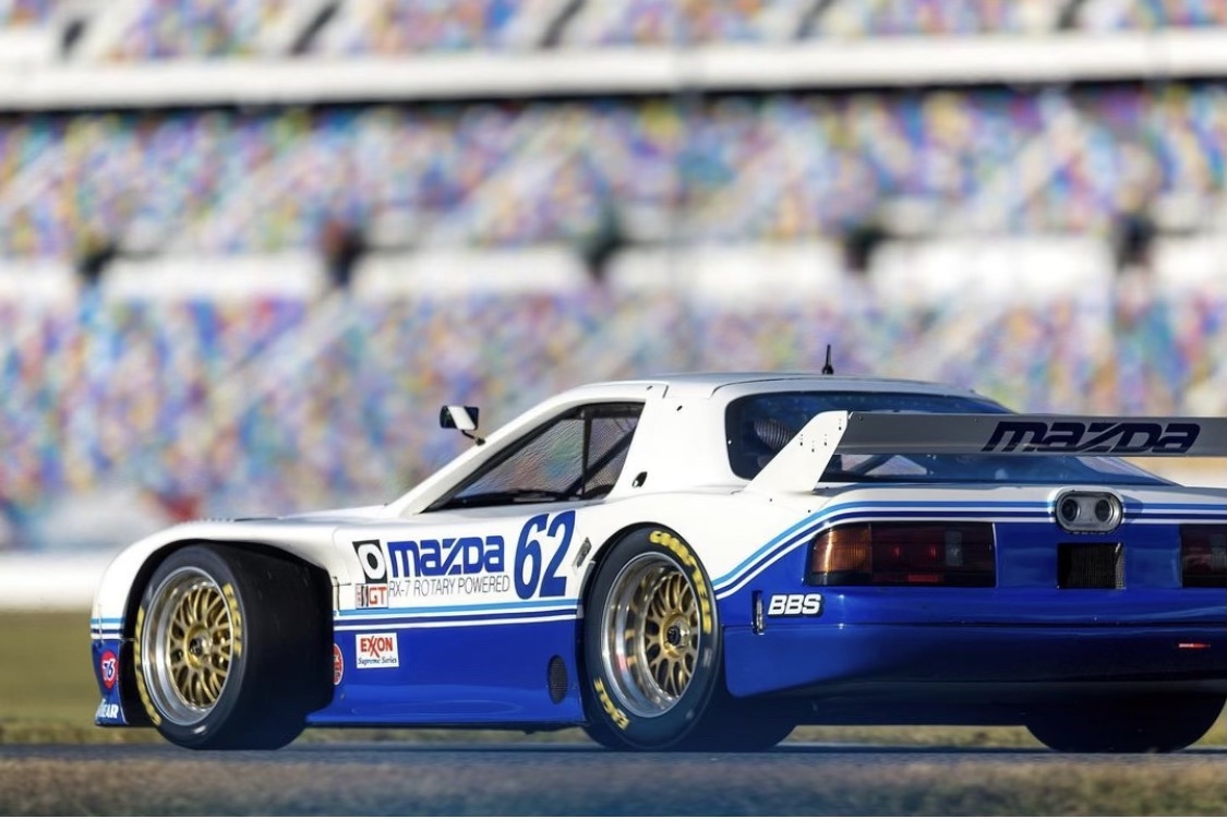 45_RX7DaytonaInfield