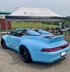 17_BluePorsche