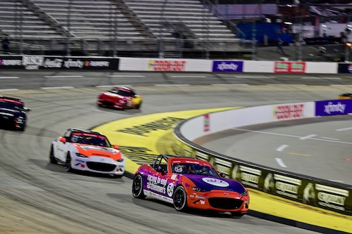 43_Martinsville-OnTrack